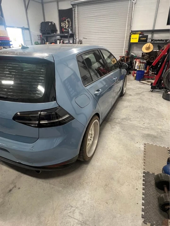 2017 Volkswagen GTI Mk7 - Image 5 of 7