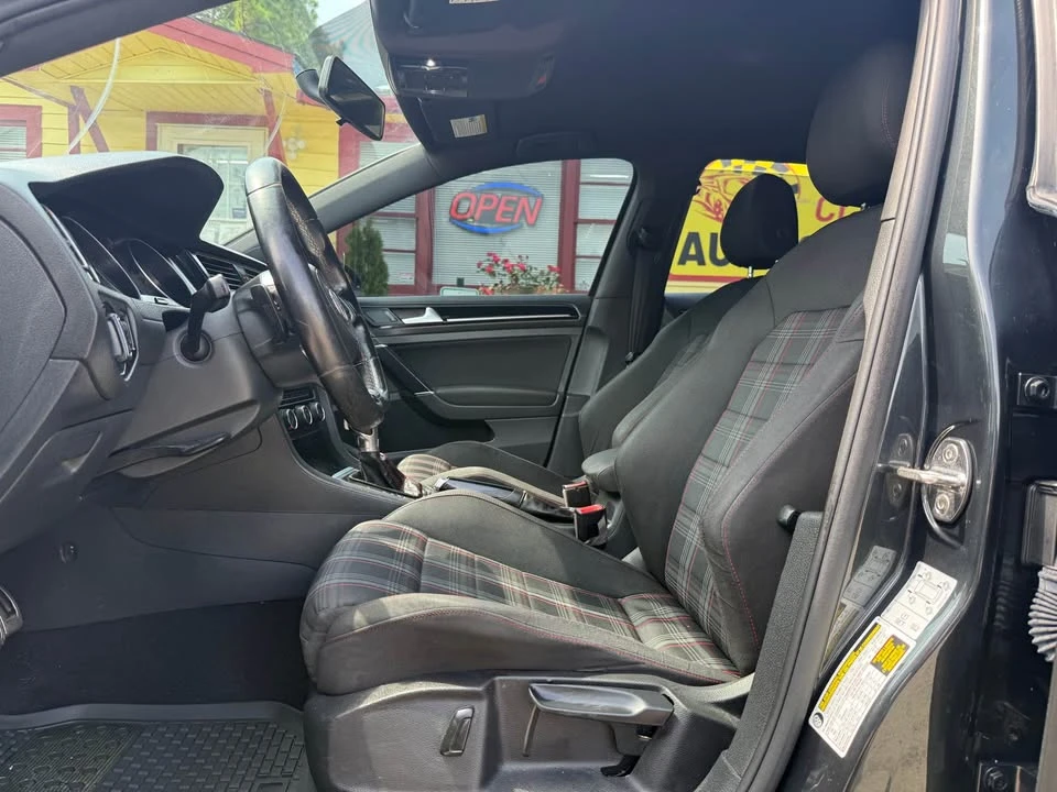 2017 Volkswagen GTI Mk7 - Image 12 of 20