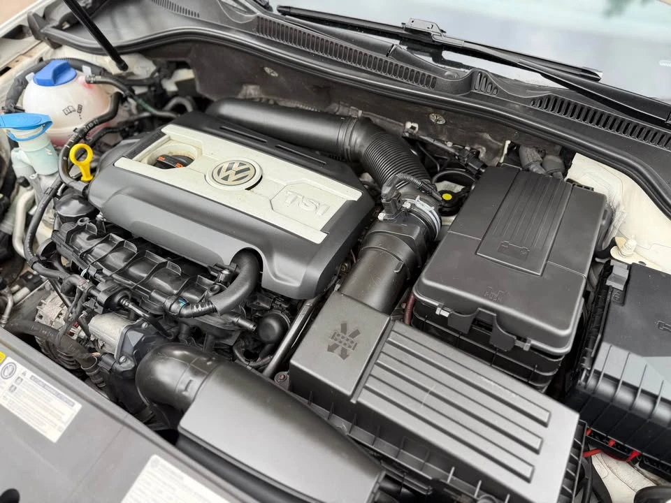 2017 Volkswagen GTI Mk7 - Image 17 of 20