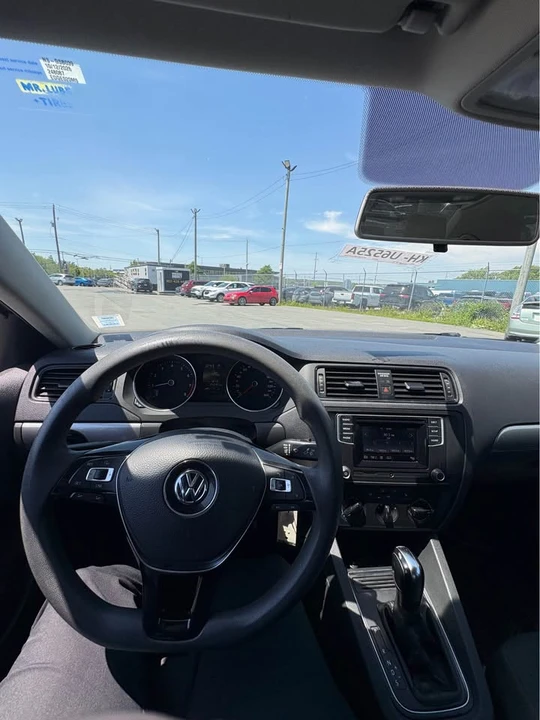 2017 Volkswagen A6 Jetta - Image 4 of 5