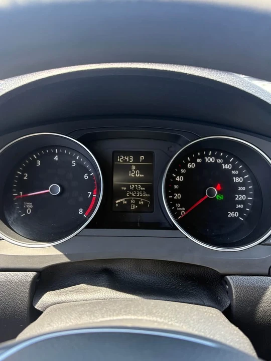 2017 Volkswagen A6 Jetta - Image 5 of 5