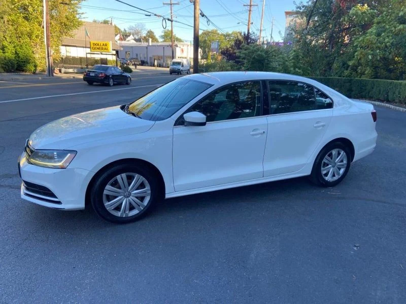 2017 Volkswagen A6 Jetta - Image 4 of 12