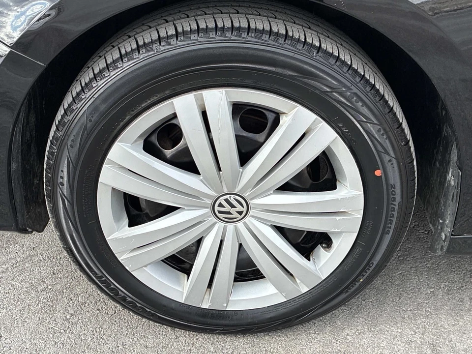 2017 Volkswagen A6 Jetta - Image 17 of 21