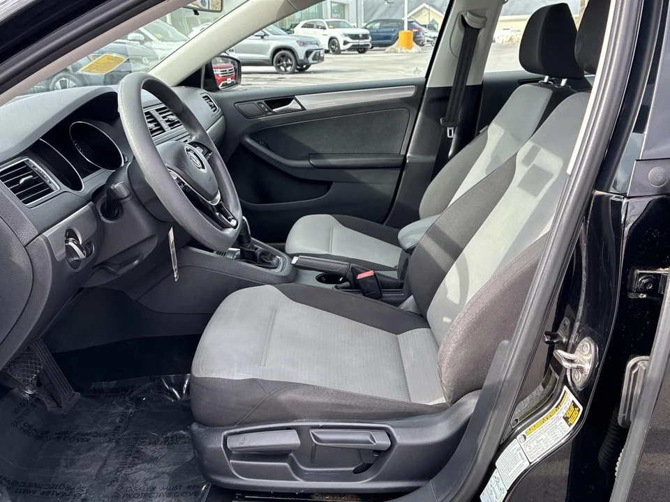 2017 Volkswagen A6 Jetta - Image 21 of 21
