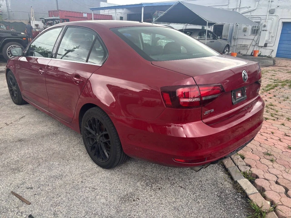 2017 Volkswagen A6 Jetta - Image 4 of 7