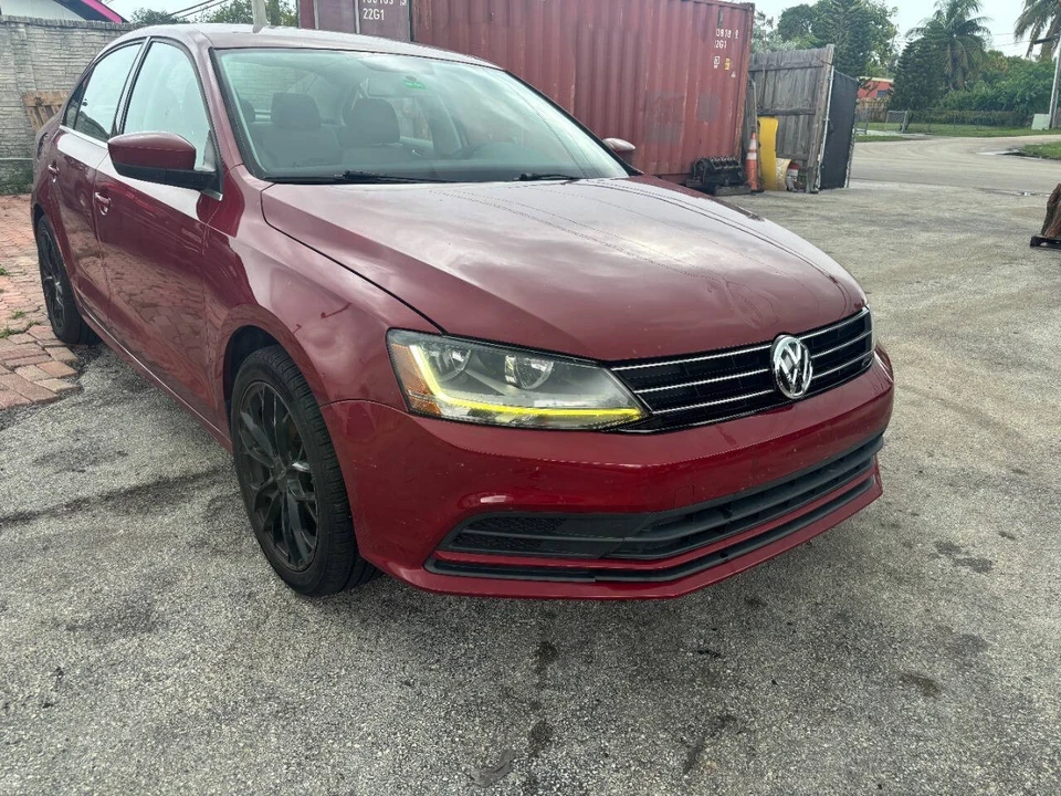 2017 Volkswagen A6 Jetta - Image 2 of 7