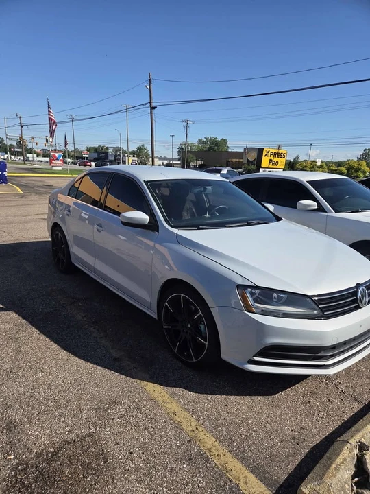 2017 Volkswagen A6 Jetta - Image 3 of 7