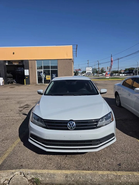 2017 Volkswagen A6 Jetta - Image 2 of 7