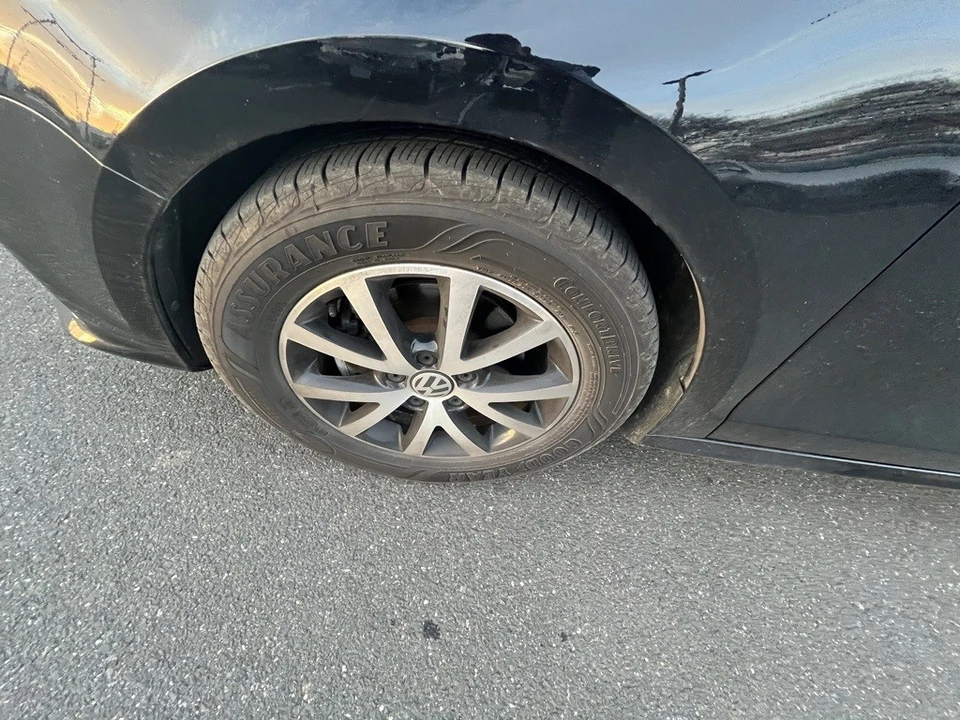 2017 Volkswagen A6 Jetta - Image 11 of 12