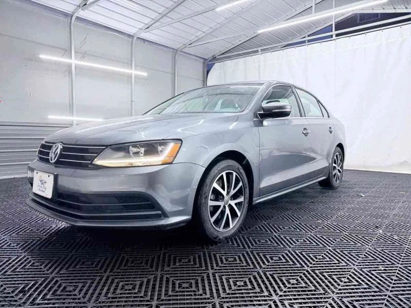 2017 Volkswagen A6 Jetta - Image 3 of 12