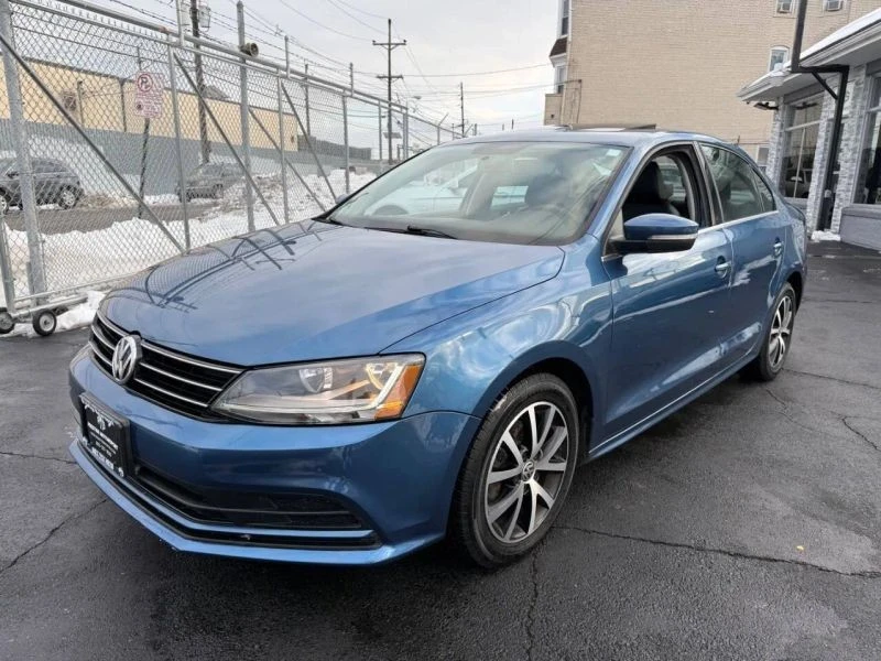 2017 Volkswagen A6 Jetta - Image 2 of 12