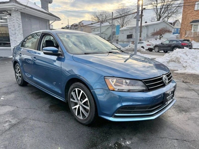2017 Volkswagen A6 Jetta - Image 8 of 12