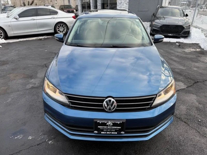 2017 Volkswagen A6 Jetta - Image 9 of 12