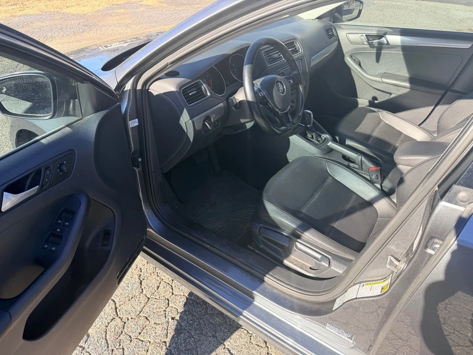 2017 Volkswagen A6 Jetta - Image 12 of 20