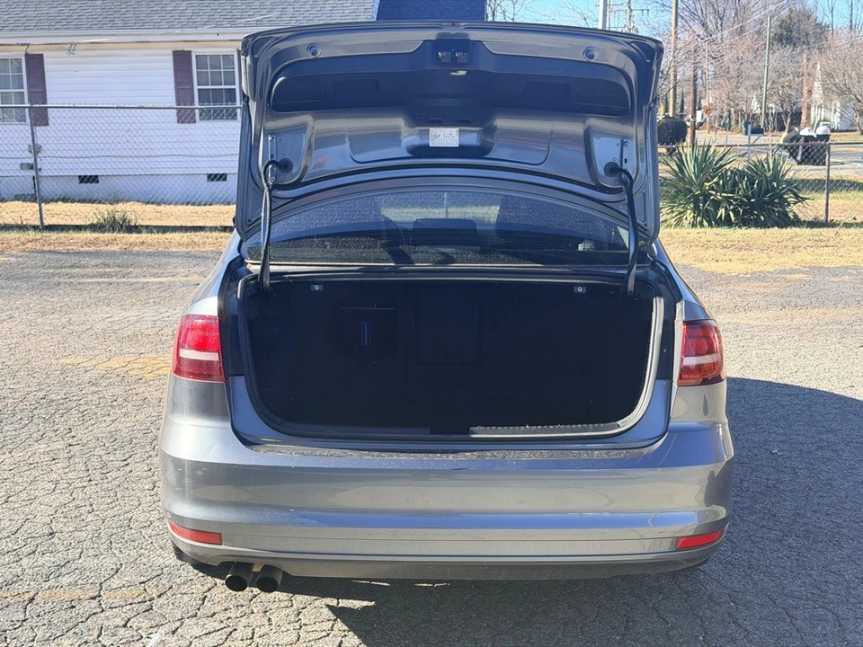 2017 Volkswagen A6 Jetta - Image 7 of 20