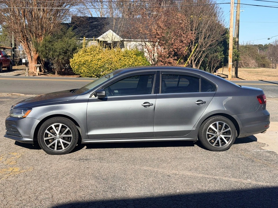 2017 Volkswagen A6 Jetta - Image 11 of 20