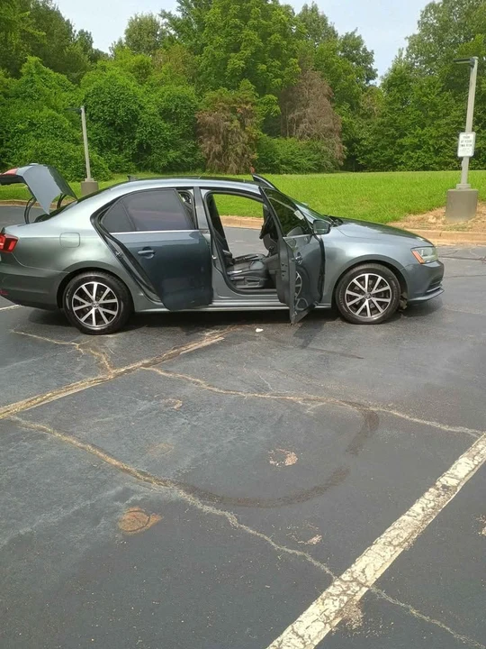 2017 Volkswagen A6 Jetta - Image 9 of 10