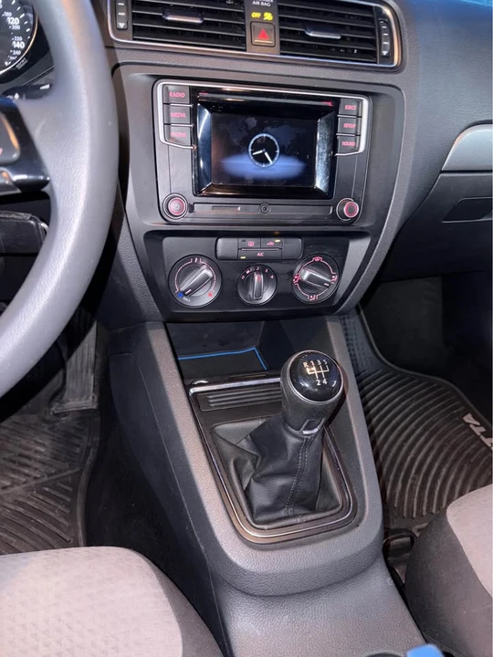 2017 Volkswagen A6 Jetta - Image 15 of 17