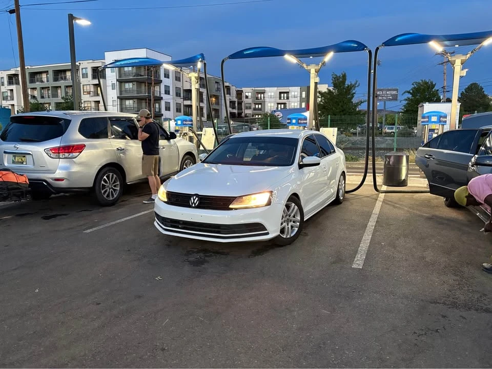 2017 Volkswagen A6 Jetta - Image 8 of 17