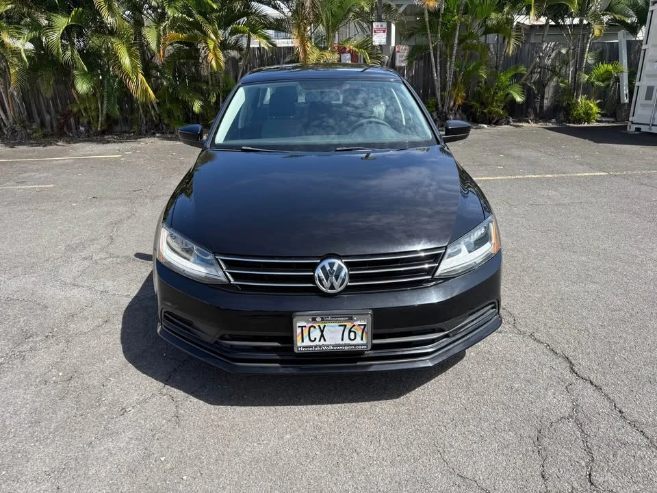 2017 Volkswagen A6 Jetta - Image 2 of 11