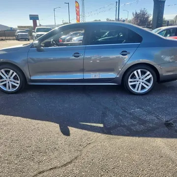 2017 Volkswagen Jetta 1.8T SEL Premium Sedan