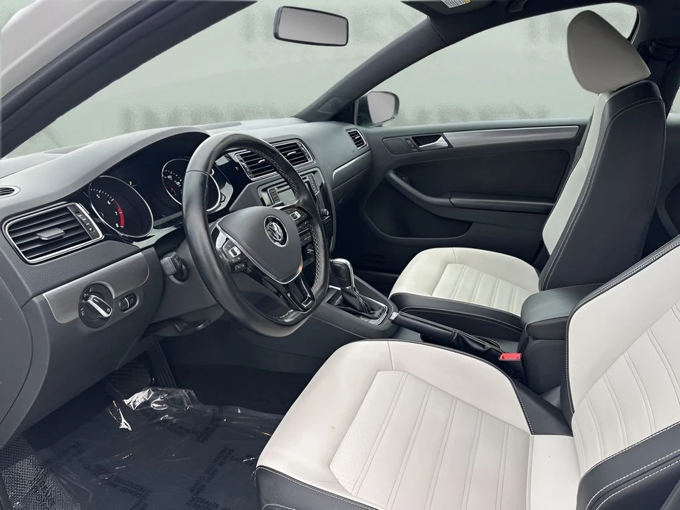 2017 Volkswagen A6 Jetta - Image 9 of 12