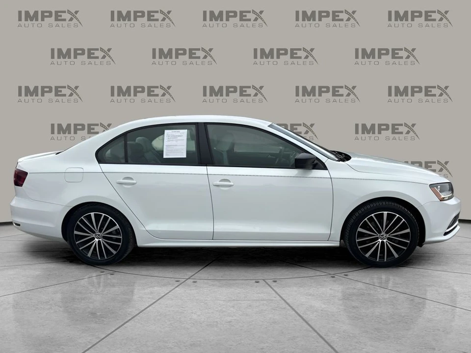 2017 Volkswagen A6 Jetta - Image 6 of 12