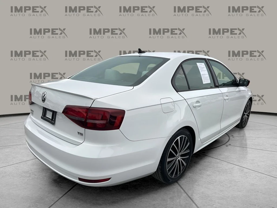 2017 Volkswagen A6 Jetta - Image 5 of 12