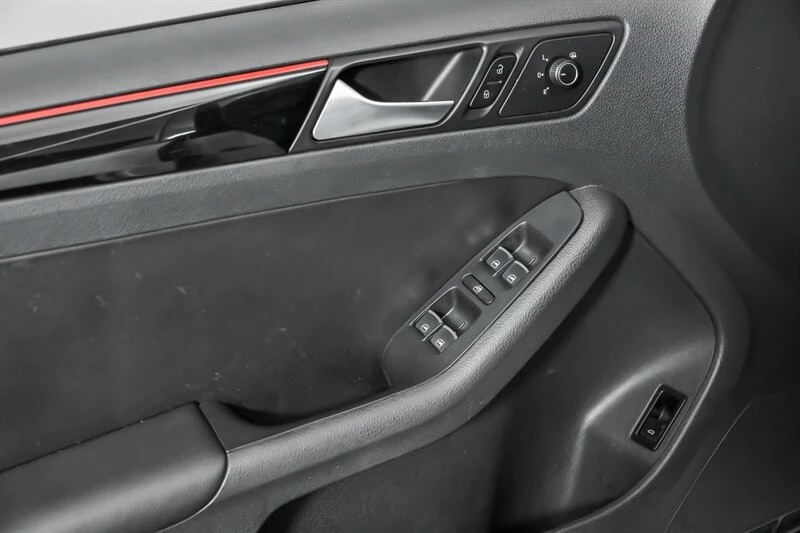 2017 Volkswagen A6 Jetta - Image 17 of 21