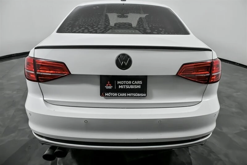2017 Volkswagen A6 Jetta - Image 10 of 21