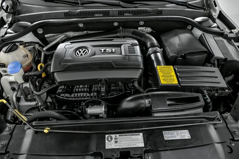 2017 Volkswagen A6 Jetta - Image 16 of 21