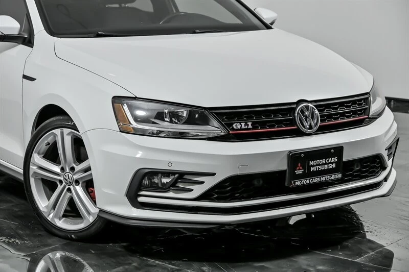 2017 Volkswagen A6 Jetta - Image 2 of 21