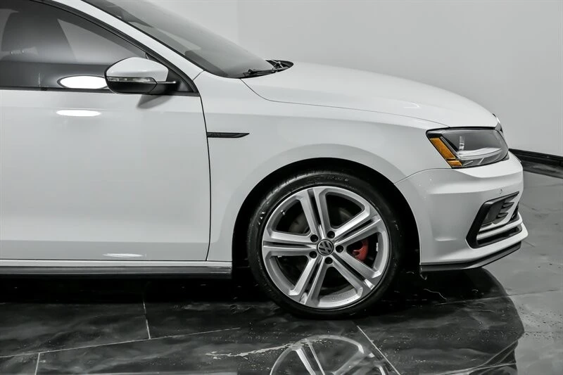 2017 Volkswagen A6 Jetta - Image 14 of 21