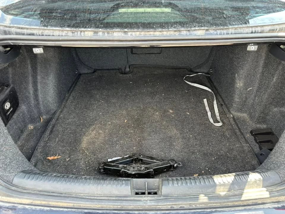 2017 Volkswagen A6 Jetta - Image 18 of 20