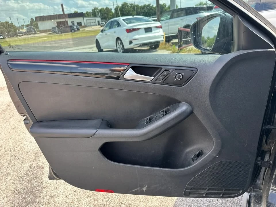 2017 Volkswagen A6 Jetta - Image 19 of 20