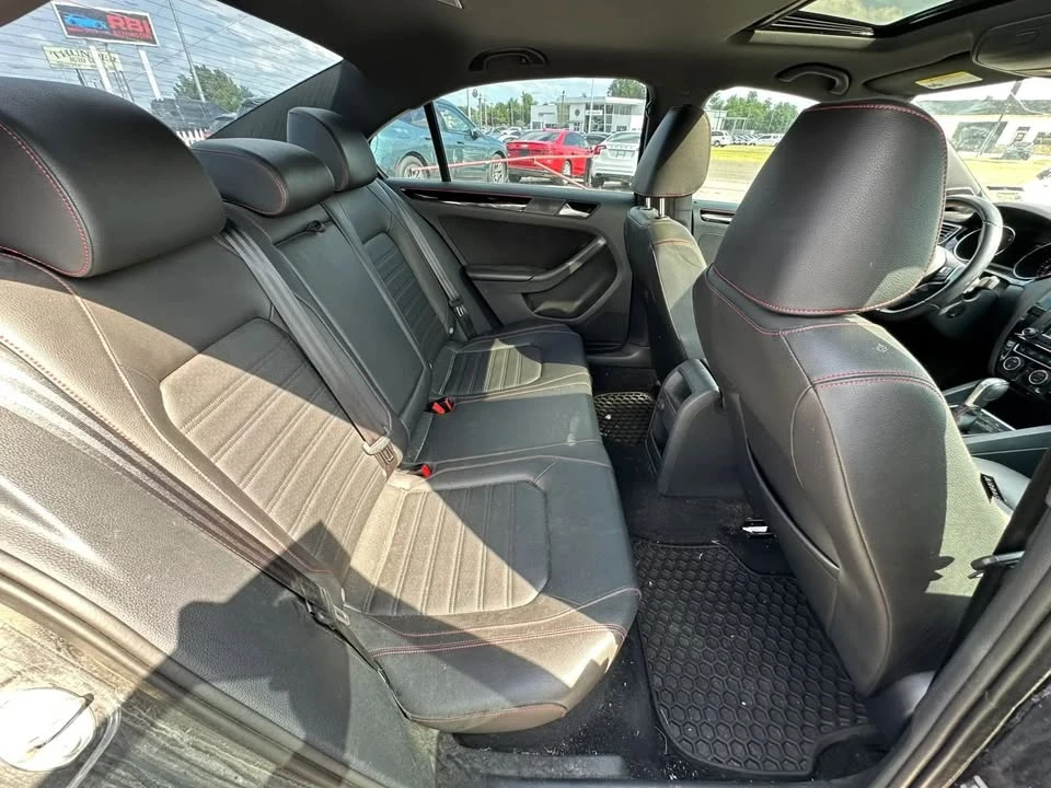 2017 Volkswagen A6 Jetta - Image 14 of 20