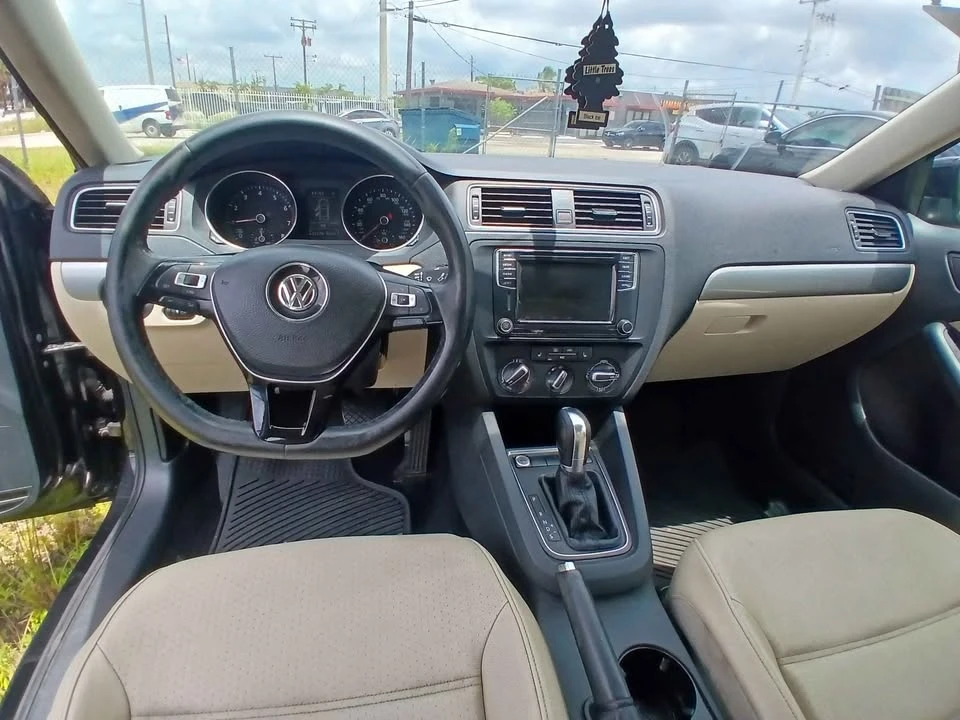 2017 Volkswagen A6 Jetta - Image 9 of 9
