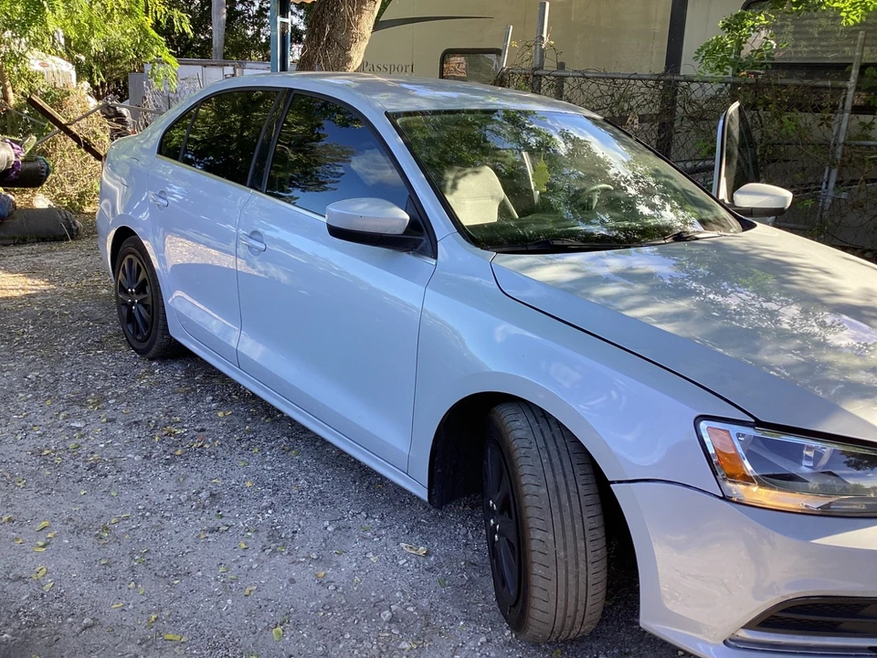 2017 Volkswagen A6 Jetta - Image 4 of 19