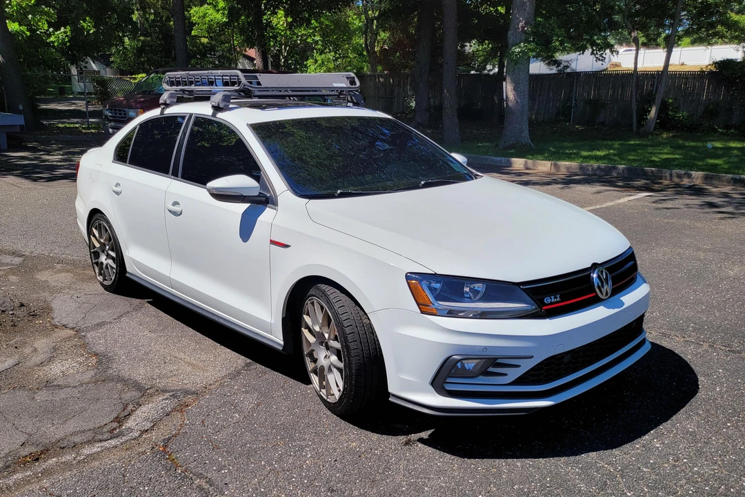 2017 Volkswagen A6 Jetta - Image 9 of 31