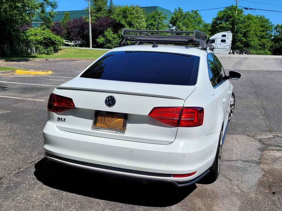 2017 Volkswagen A6 Jetta - Image 8 of 31