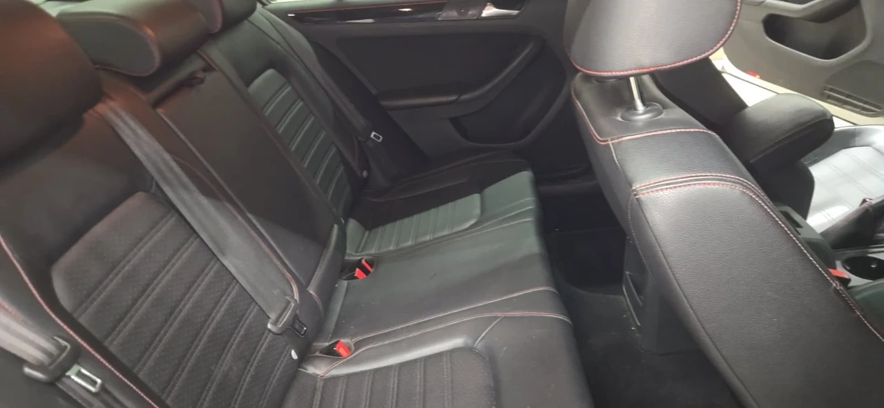 2017 Volkswagen A6 Jetta - Image 7 of 14
