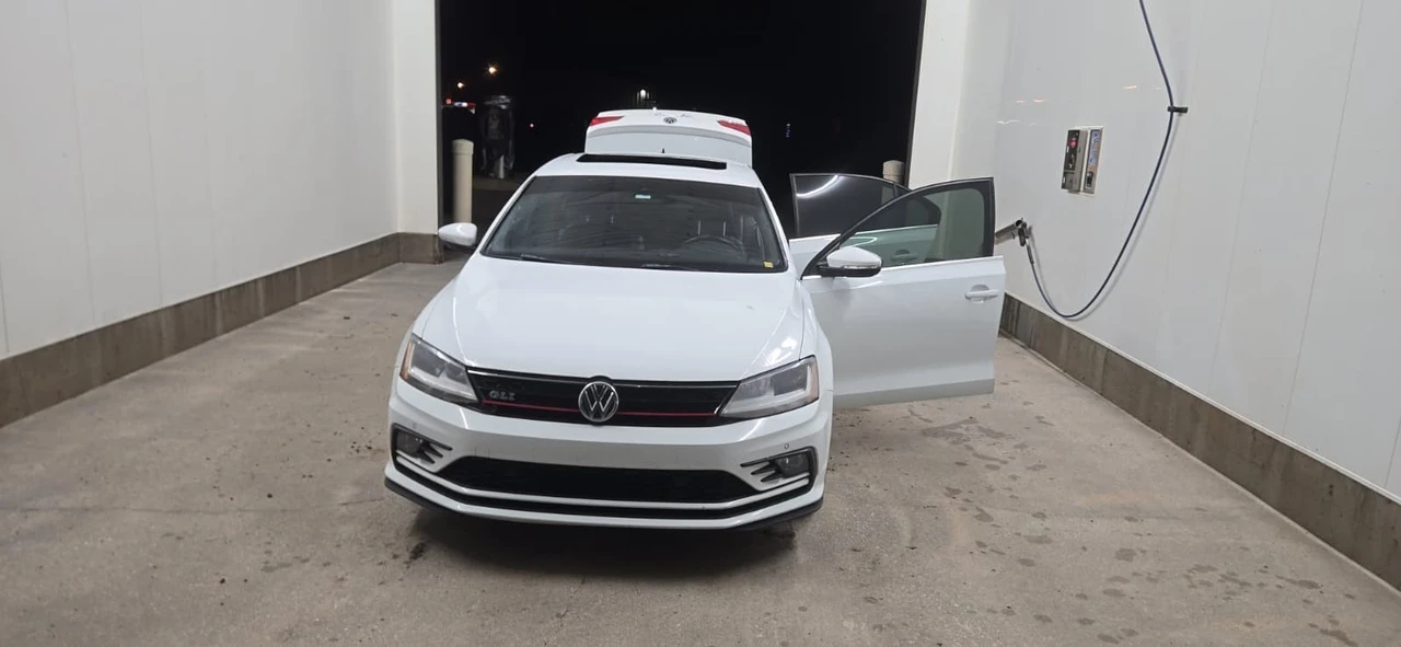 2017 Volkswagen A6 Jetta - Image 5 of 14