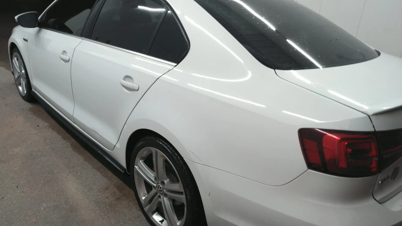 2017 Volkswagen A6 Jetta - Image 3 of 14