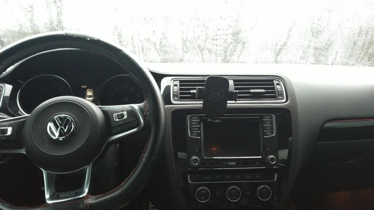 2017 Volkswagen A6 Jetta - Image 9 of 14