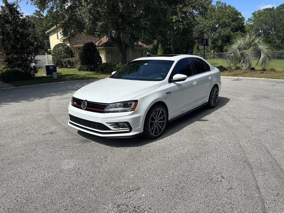 2017 Volkswagen A6 Jetta - Image 8 of 31