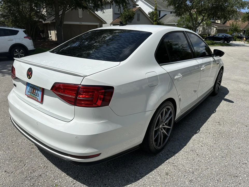2017 Volkswagen A6 Jetta - Image 18 of 31