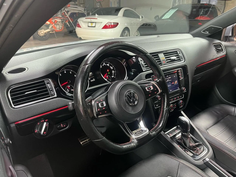 2017 Volkswagen A6 Jetta - Image 9 of 21