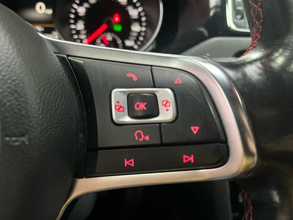 2017 Volkswagen A6 Jetta - Image 14 of 21
