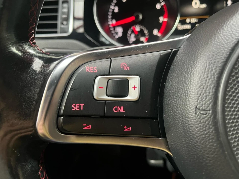 2017 Volkswagen A6 Jetta - Image 15 of 21