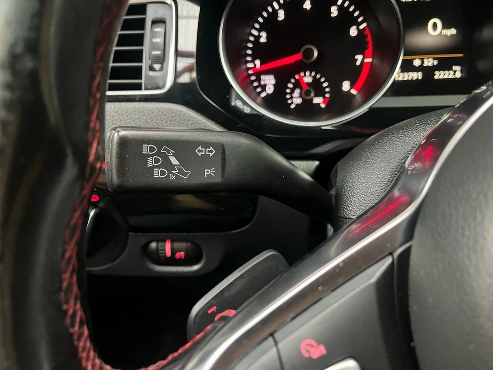2017 Volkswagen A6 Jetta - Image 16 of 21